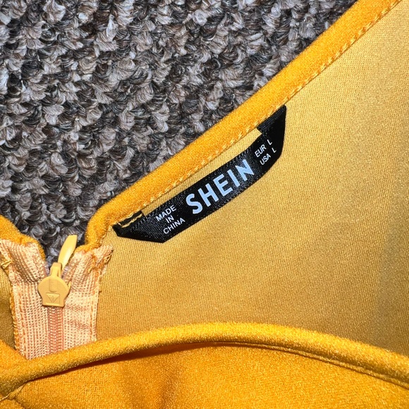 Womens dress from SHEIN size large NEW - Picture 2 of 2